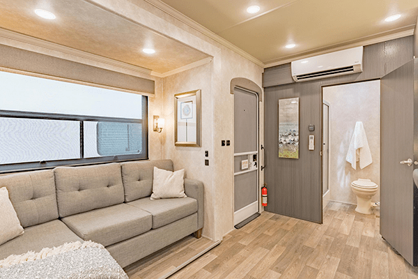 Thunderbolt 2 Room SML 30